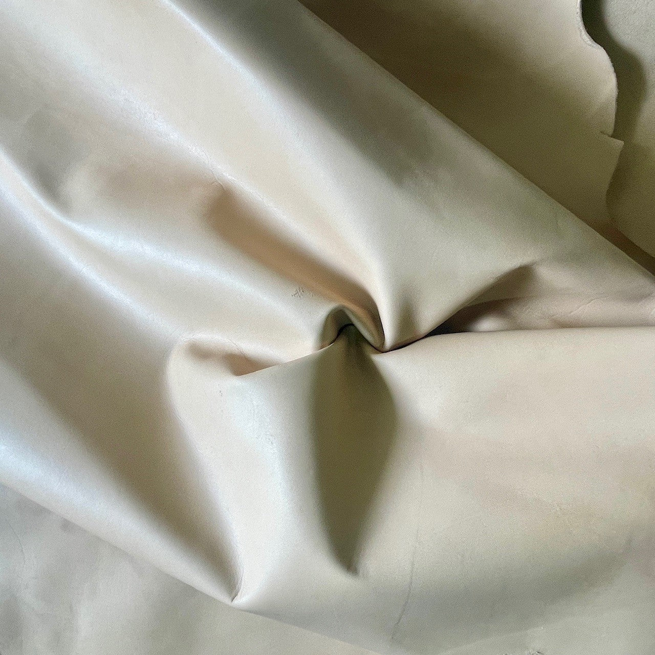 Cowhide Lining Cow Lining Natural | 1.0mm | 14 sq.ft | From $105 ea. - New Zealand ...